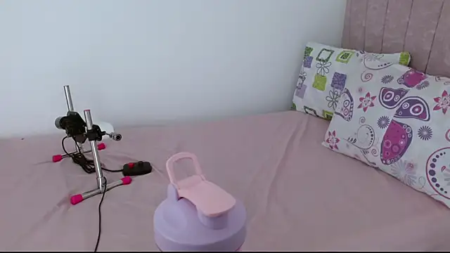 Snapshot of Tiiana chatting on 05/05/26, 03:09 Tiiana online show from 05/05/26, 03:09