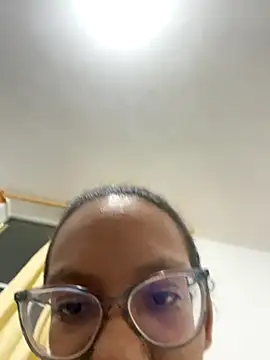 Valen1800 online show from 09/10/25, 02:00