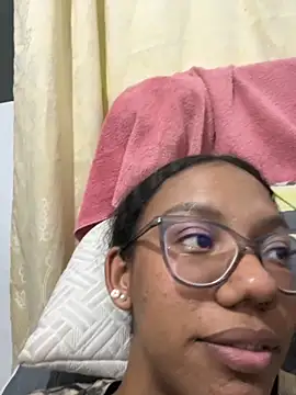 Valen1800 online show from 09/15/25, 12:54