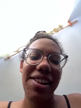 Valen1800 online show from 12/14/25, 02:11