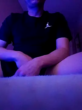 Thoma9034 online show from 10/31/25, 09:38