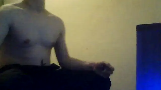 Thoma9034 online show from 12/15/25, 05:28