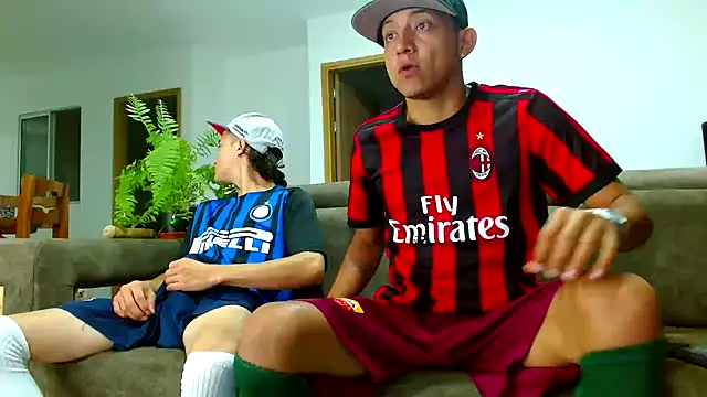 Snapshot of skinny23cm chatting on 12/19/24, 09:40 skinny23cm online show from 12/19/24, 09:40