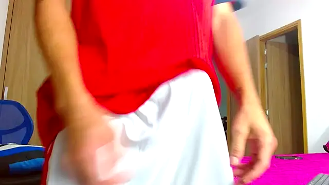 Snapshot of skinny23cm chatting on 12/31/24, 09:31 skinny23cm online show from 12/31/24, 09:31