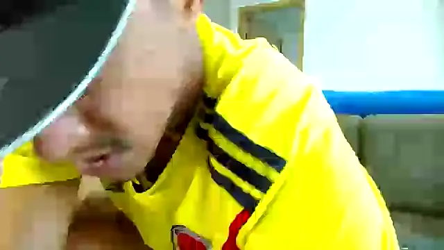 Snapshot of skinny23cm chatting on 01/22/25, 11:34 skinny23cm online show from 01/22/25, 11:34