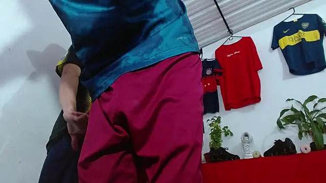 skinny23cm online show from 03/17/26, 01:47