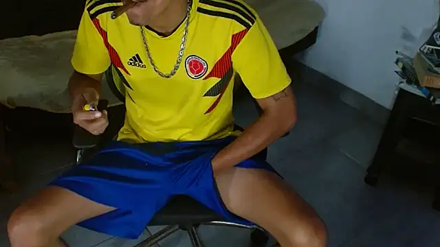 skinny23cm online show from 04/08/26, 04:29