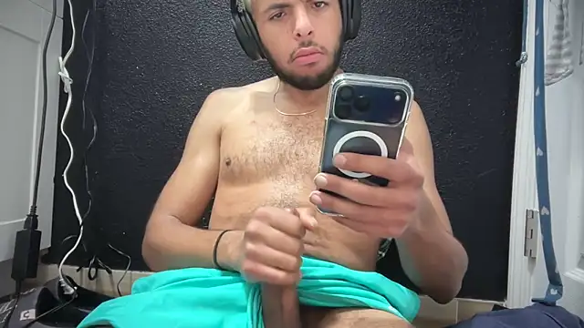 DERTYLAY online show from 01/07/26, 11:45