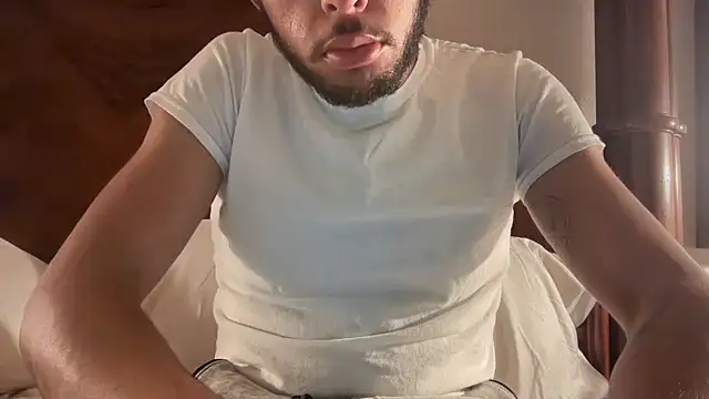 DERTYLAY online show from 02/12/26, 02:06