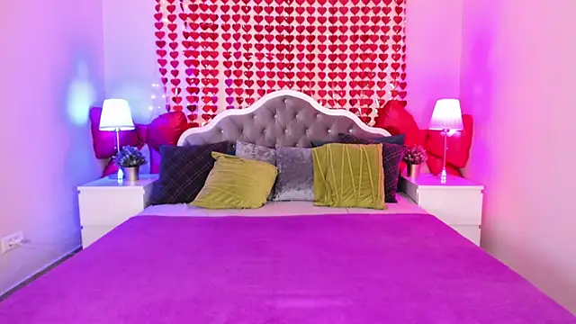 Snapshot of Madelaineses chatting on 02/18/26, 09:05 Madelaineses online show from 02/18/26, 09:05