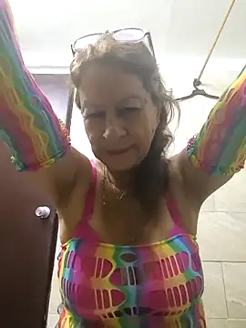 MaryeLunna online show from 12/03/25, 11:47