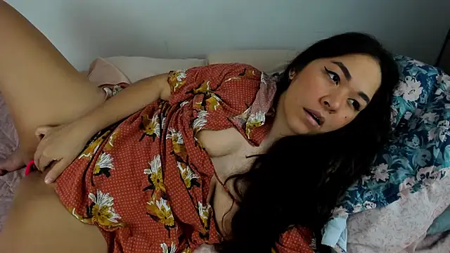 Brianna Angelina online show from 11/18/25, 04:33