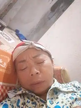 VangLe73 online show from 10/11/25, 01:42