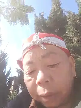 VangLe73 online show from 12/19/25, 02:40