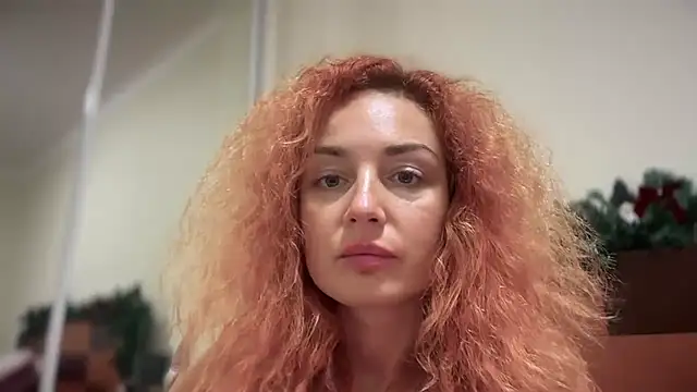 Reddgiirl online show from 11/27/25, 10:23