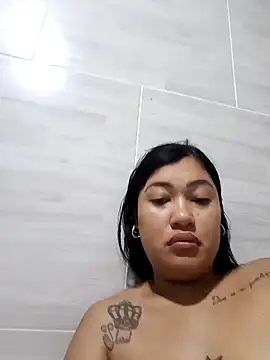 Snapshot of linda_ber30 chatting on 10/22/25, 01:11 linda ber30 online show from 10/22/25, 01:11