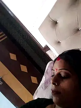 Snapshot of Soniya_Roy chatting on 09/30/25, 05:01 Soniya Roy online show from 09/30/25, 05:01