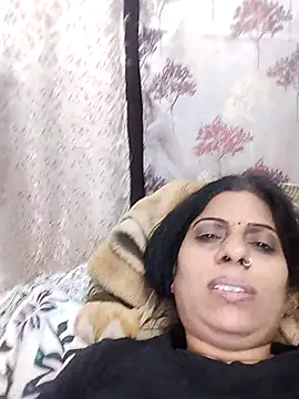 Snapshot of Soniya_Roy chatting on 10/05/25, 02:04 Soniya Roy online show from 10/05/25, 02:04