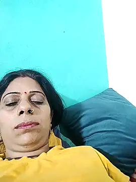 Soniya Roy online show from 03/29/26, 03:34