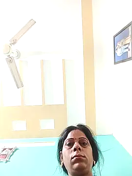 Soniya Roy online show from 04/03/26, 03:37