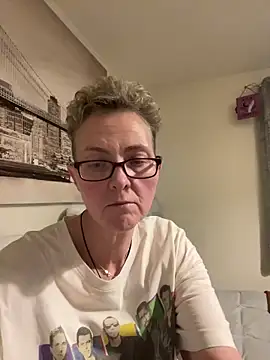 Curvy-Jinx online show from 01/15/26, 08:30