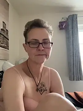 Curvy-Jinx online show from 02/02/26, 08:35