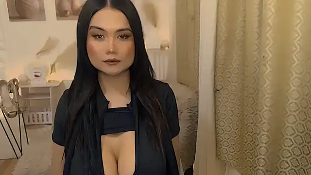 Snapshot of alisha_klassx chatting on 07/08/26, 03:22 alisha klassx online show from 07/08/26, 03:22