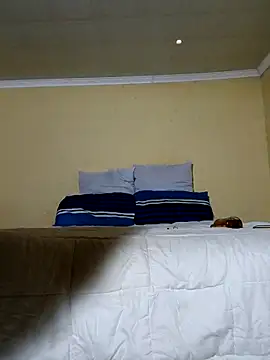 Snapshot of BellsStyles chatting on 10/11/25, 07:12 BellsStyles online show from 10/11/25, 07:12