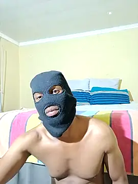 Snapshot of BellsStyles chatting on 10/15/25, 03:28 BellsStyles online show from 10/15/25, 03:28