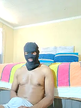 Snapshot of BellsStyles chatting on 10/17/25, 09:23 BellsStyles online show from 10/17/25, 09:23