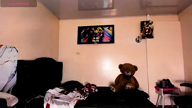 Rossedewitt  online show from 04/22/26, 05:47