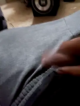 Snapshot of alber907 chatting on 03/12/26, 08:42 alber907 online show from 03/12/26, 08:42