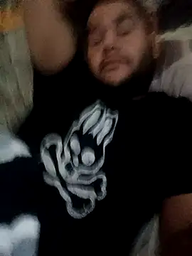 Snapshot of alber907 chatting on 03/29/26, 12:49 alber907 online show from 03/29/26, 12:49