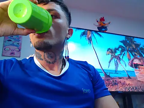 Snapshot of Kieran_kian chatting on 12/19/25, 11:01 Kieran kian online show from 12/19/25, 11:01