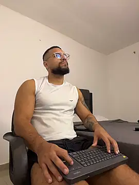 vincentjaxon online show from 10/22/25, 11:43