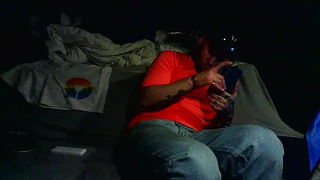 Luv2SuckBWC92 online show from 03/06/26, 09:39