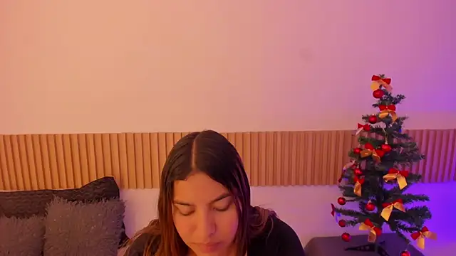 OliviaSweett online show from 12/01/25, 06:02