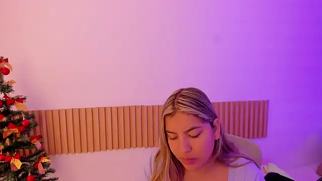 OliviaSweett online show from 12/20/25, 04:47