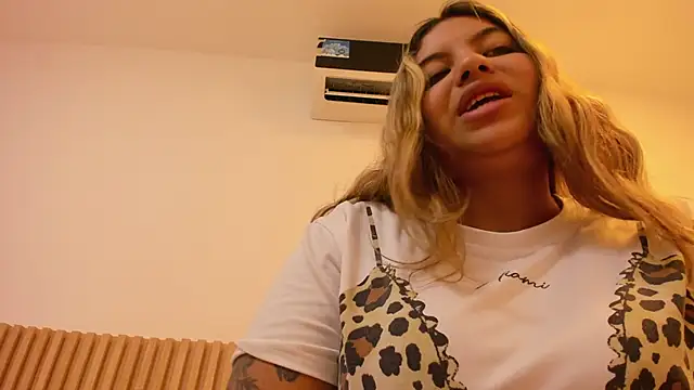 OliviaSweett online show from 06/04/26, 06:36