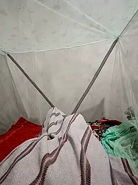 Snapshot of monubigcoock chatting on 10/31/25, 10:05 monubigcoock online show from 10/31/25, 10:05