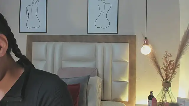 LunaAspen  online show from 11/05/25, 05:46