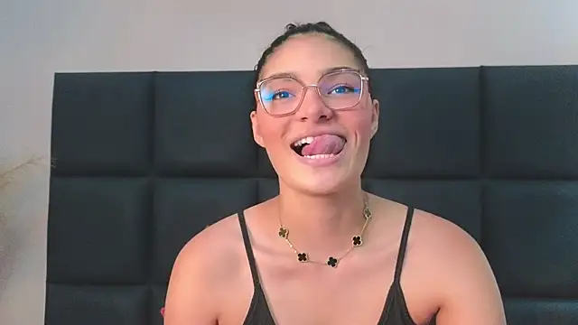 LunaAspen  online show from 04/08/26, 05:57