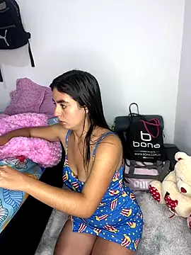 Snapshot of Amishell_ chatting on 09/09/25, 02:55 Amishell online show from 09/09/25, 02:55