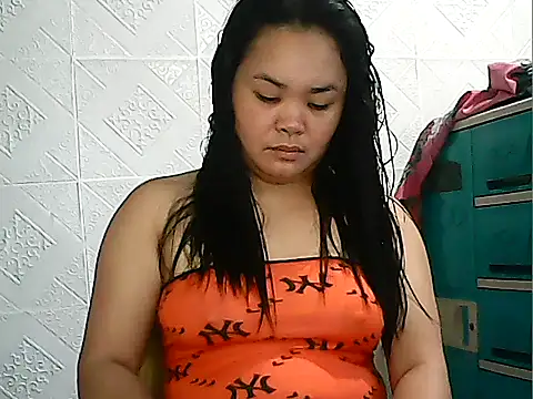 CreamyPussy4uxx online show from 01/09/26, 01:41