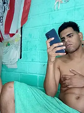 Snapshot of Bigtiti01 chatting on 09/23/25, 02:36 Bigtiti01 online show from 09/23/25, 02:36