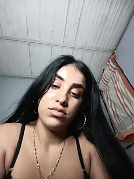 Snapshot of Bigtiti01 chatting on 06/19/26, 02:38 Bigtiti01 online show from 06/19/26, 02:38