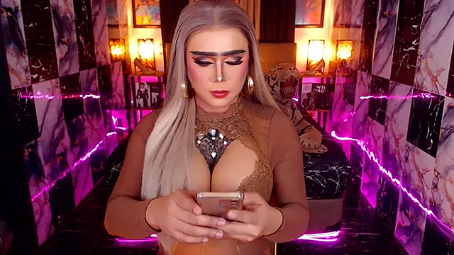 Seductivemeganxx online show from 12/14/25, 08:35