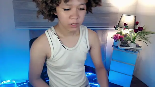 9INCHESHARDCOCK online show from 12/22/25, 06:43