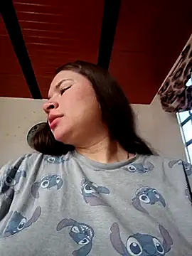 Isa Acosta online show from 10/24/25, 02:24