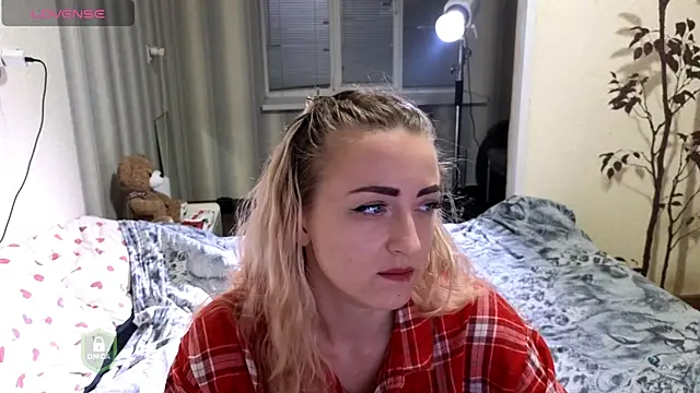 space danger online show from 04/01/26, 04:15